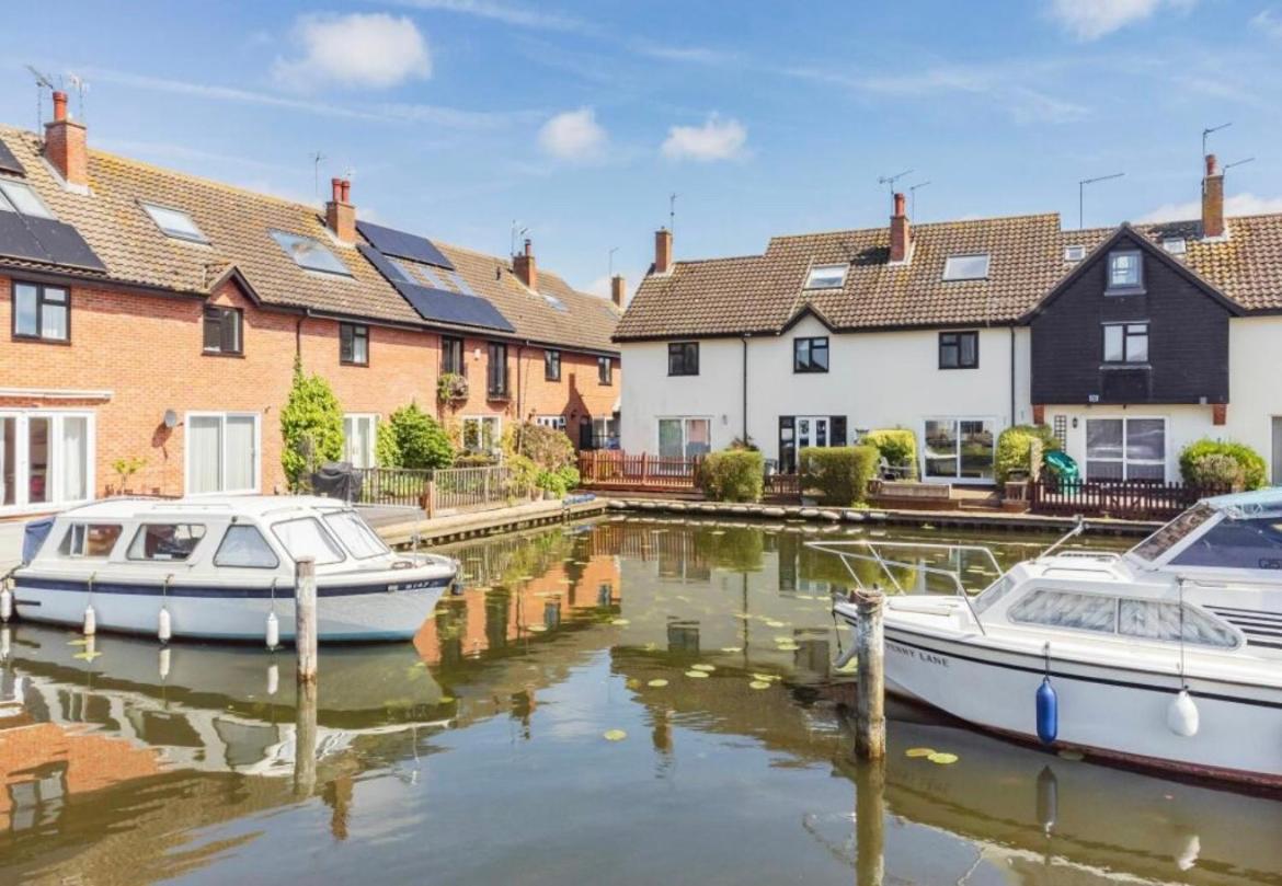 Cottage On The Quay Wroxham Kültér fotó